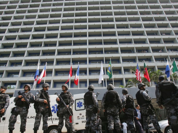 Hostage Taking Leads to Flight Cancelation