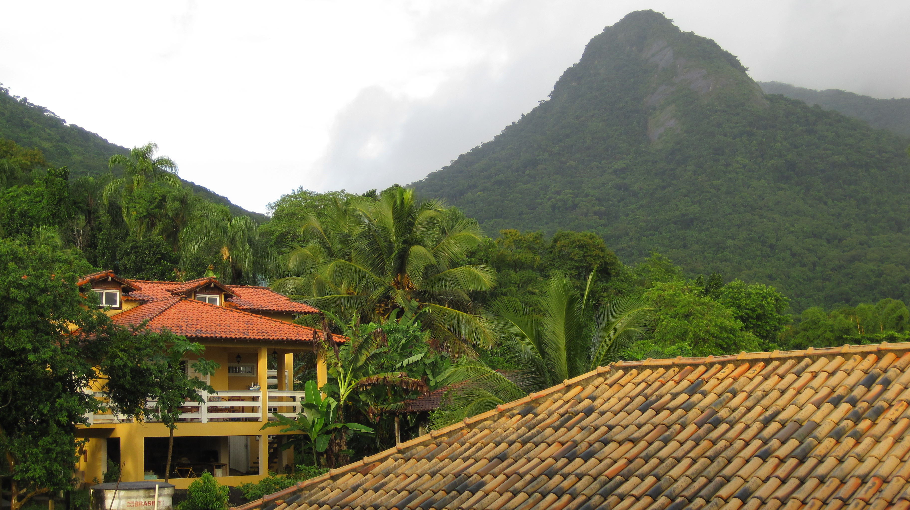The Super-Awesome, Amazingly-Exotic Expat Life